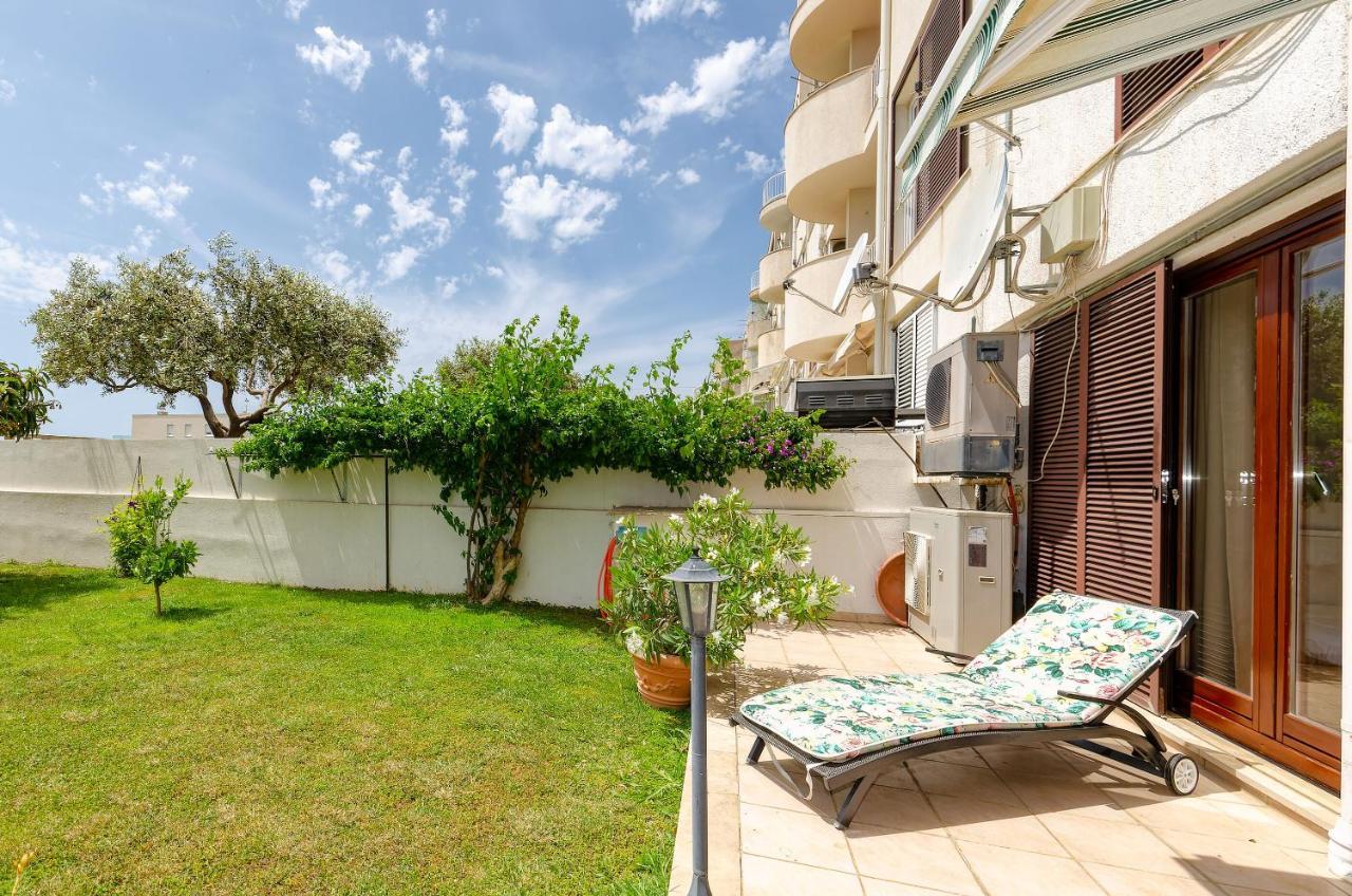 Apartments Mrs Brightside Спліт Екстер'єр фото